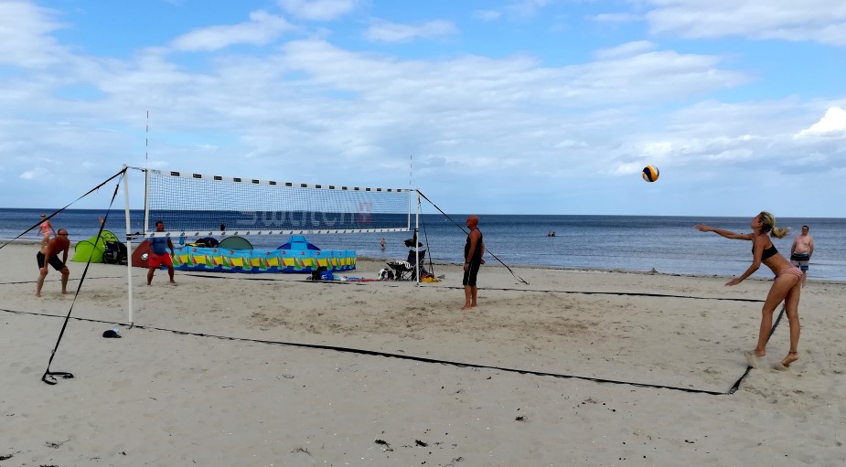 fivb tournament net with swatch branding